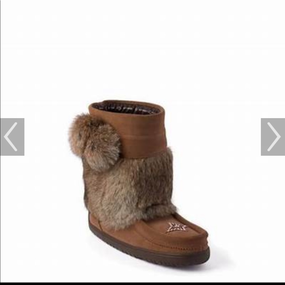 Manitobah Mukluks, short snowy owl, tan colored.